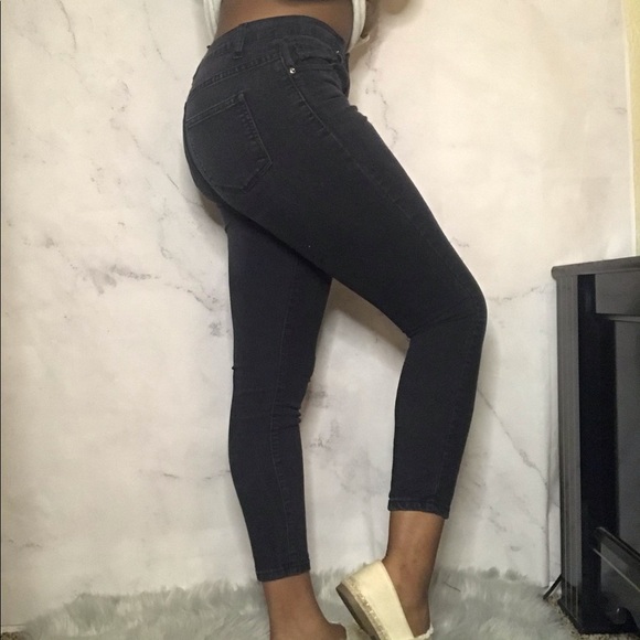 Jeans - Picture 1 of 2